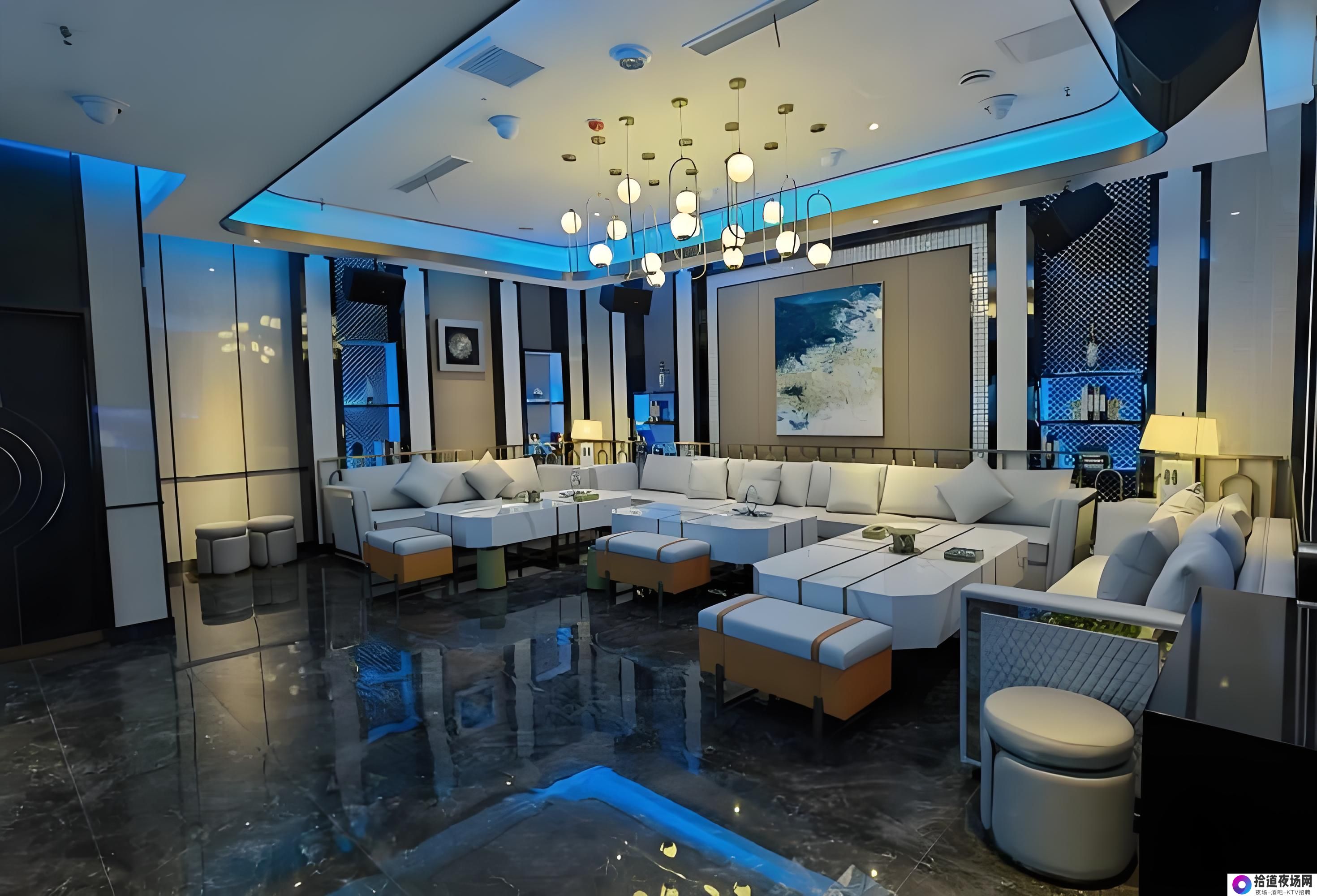 成都高端会所夜猫子招募令：多岗位等你来撩！