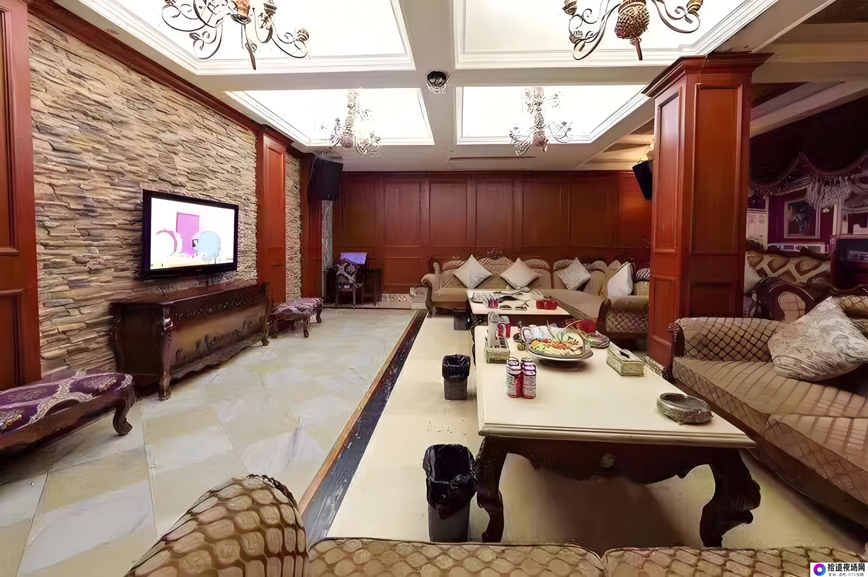 成都夜场工作的真实面貌与职责解析